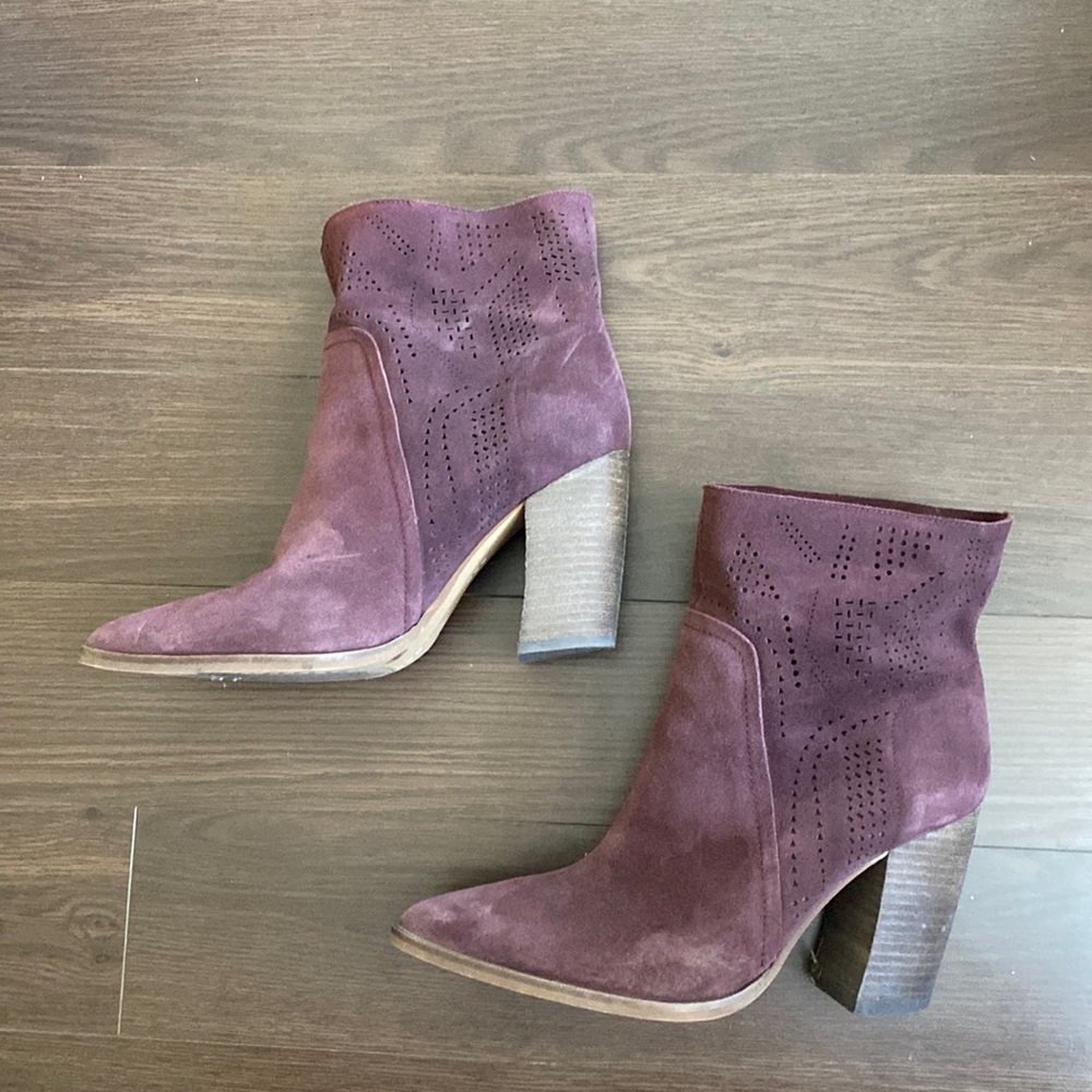 Vince Camuto Maroon Booties